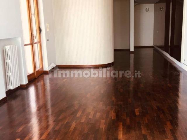 Bilocale via Giuseppe Fanelli 228T, Mungivacca, Bari