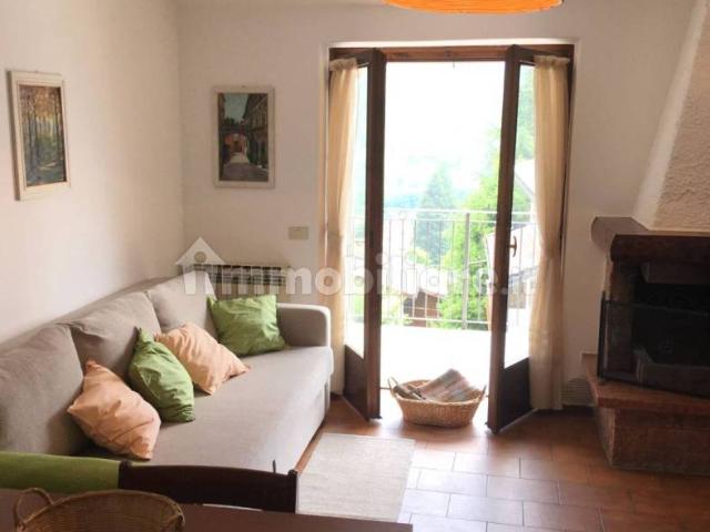 Bilocale via Giardini 22A, Centro, Castione della Presolana