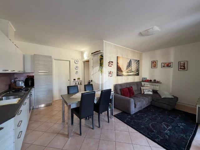 Bilocale via Giovanni Pascoli 6, Raffa, Puegnago sul Garda