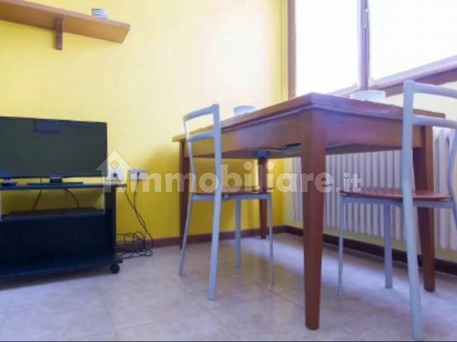 Bilocale via Gran Sasso 7, Centro, Rozzano
