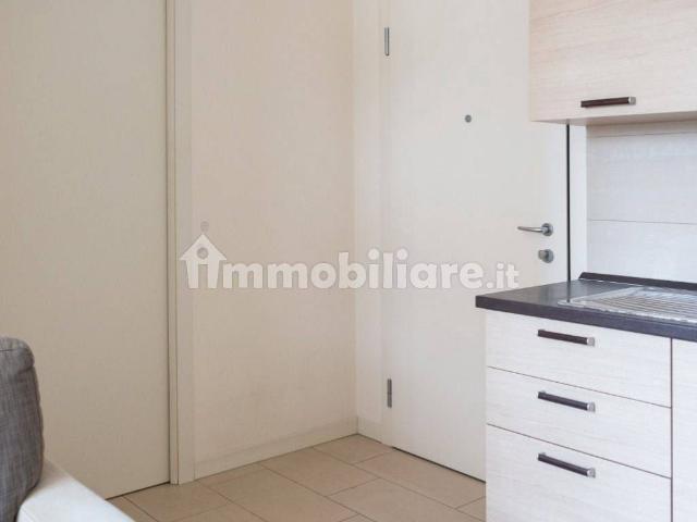Bilocale via Don Carlo Steeb 15, Valverde, Verona
