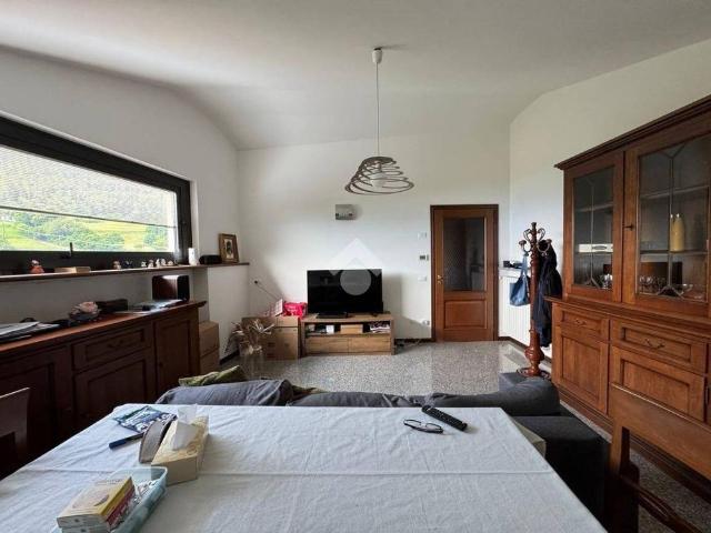 Bilocale via Dosso 41, Centro, Solto Collina
