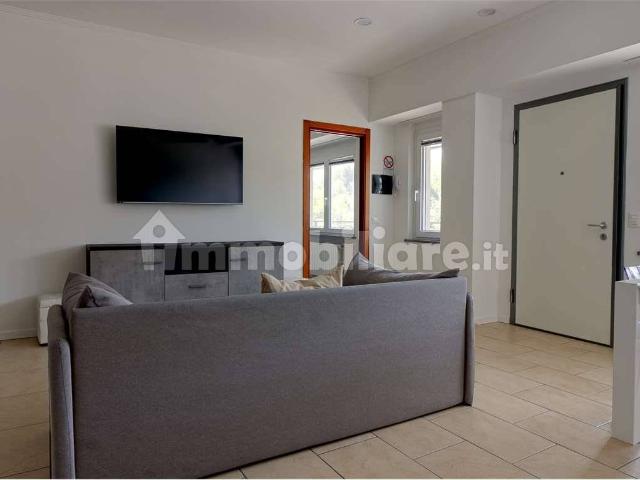 Bilocale via dei Mandorli, 29, Centro, San Colombano al Lambro
