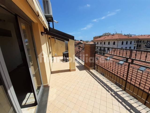 Bilocale via dei Mille 24, Centro, Albenga