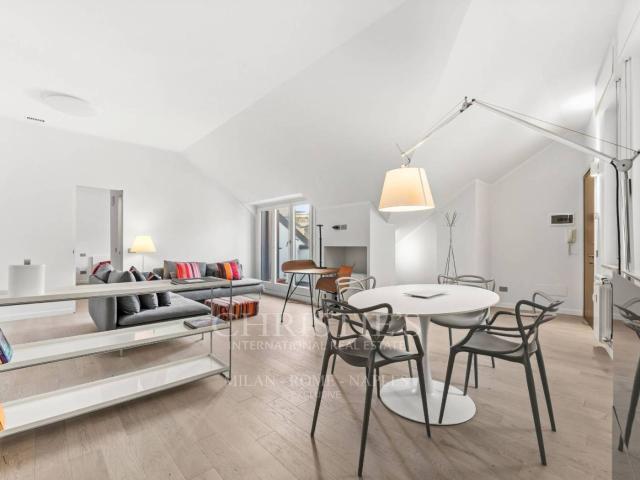 Bilocale via Del Lauro 6, Scala Manzoni, Milano