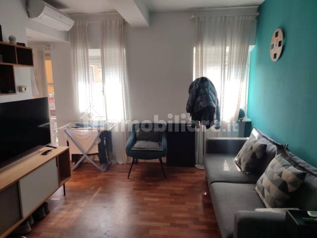 Bilocale via della Commenda 33, Quadronno Crocetta, Milano