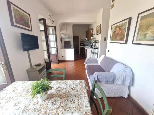 Bilocale via Delle Carmelitane, Antignano Banditella, Livorno