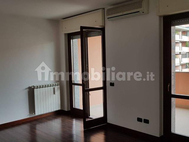 Bilocale via dell'Usignolo 1, Inganni, Milano