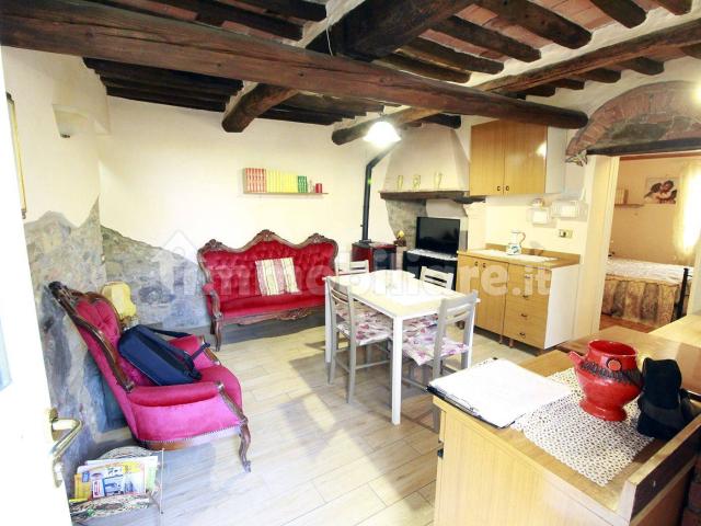 Bilocale via di Tiglio 7, Colle di Compito Castelvecchio, Capannori