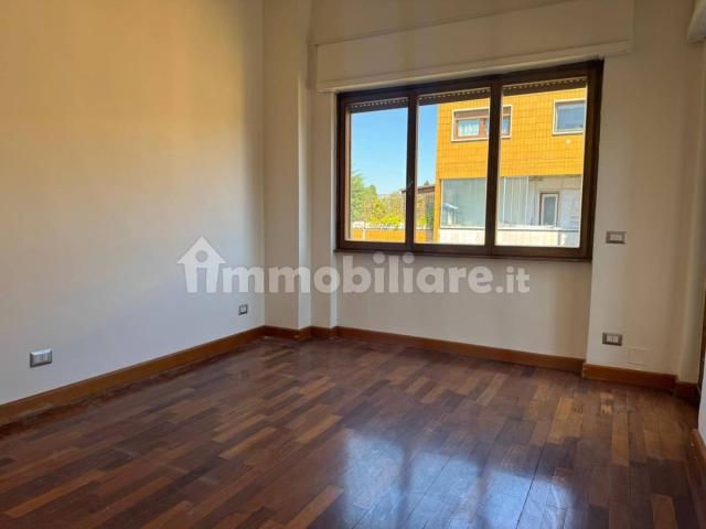 Bilocale via di Villa Ricotti 26, Bologna, Roma