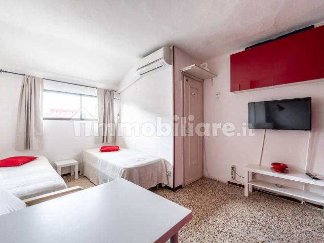 Bilocale via Enea Salmeggia 8, Cimiano, Milano