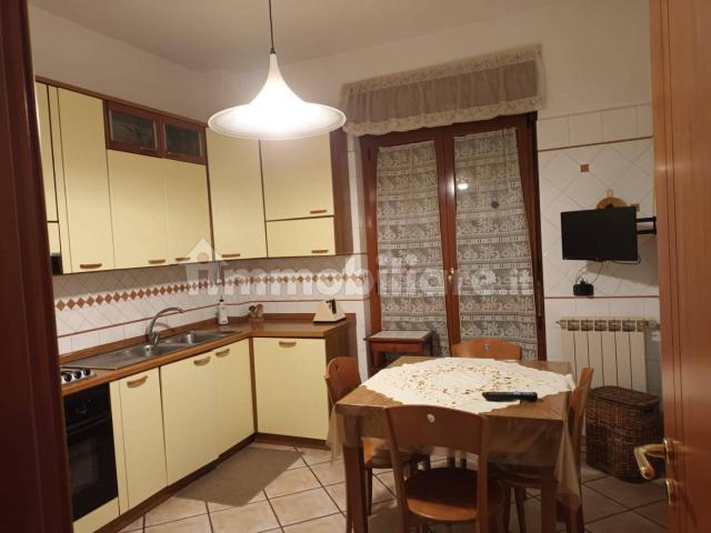 Bilocale via Enrico Tazzoli 75, Ospedale, Caserta