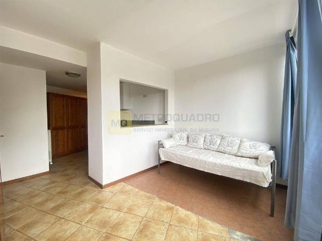 Bilocale via esursionisti 4, Abbadia Lariana