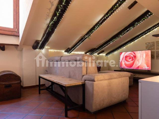 Bilocale via Fondazza 1, Santo Stefano, Bologna