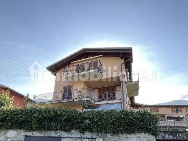 Bilocale via Famiglia Casanova, Colico Piano, Colico