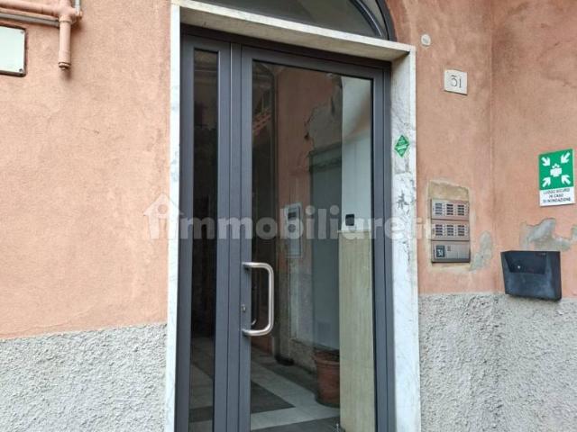 Bilocale via Fereggiano 31, Marassi, Genova