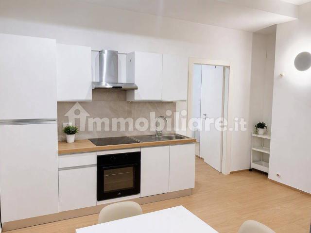 Bilocale via Firenze 26, Piazza Salotto Corso Umberto, Pescara