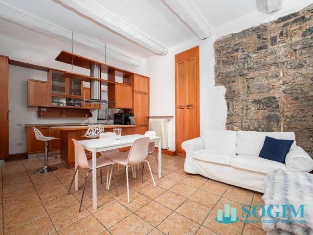Bilocale via Francesco Muralto 29, Centro Storico, Como