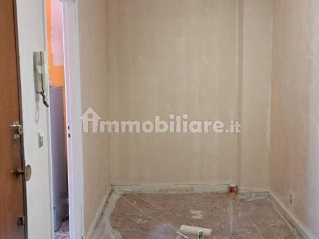 Bilocale via Fratelli Vallero 3, Susa