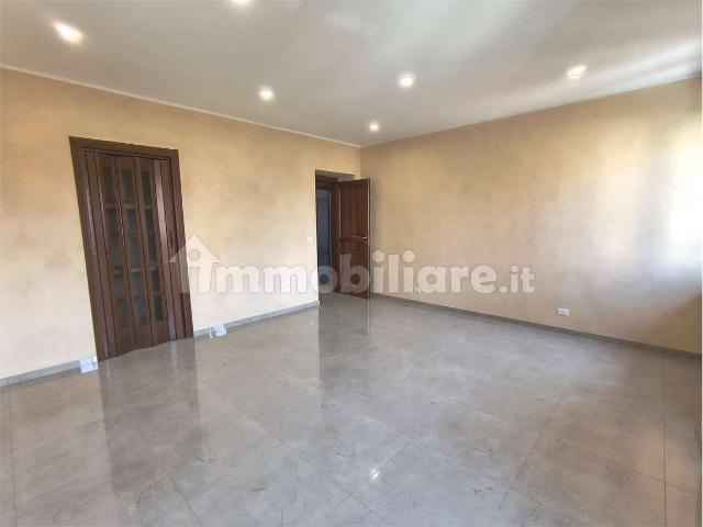 Bilocale via Isonzo, 17, Tabona, Borgo Nuovo, Pinerolo