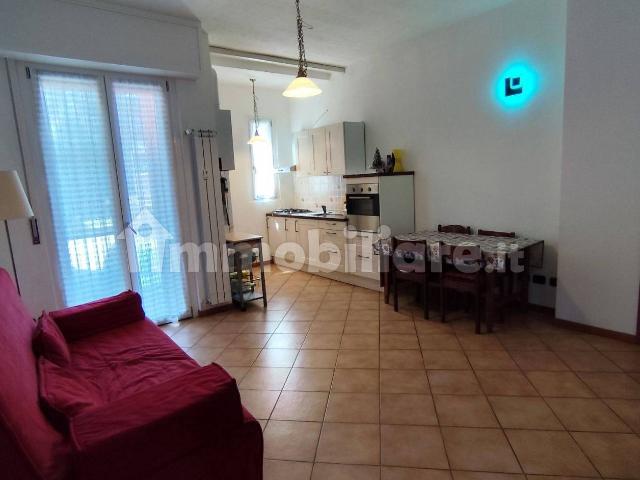 Bilocale via Italia 4, Centro, Cesano Boscone