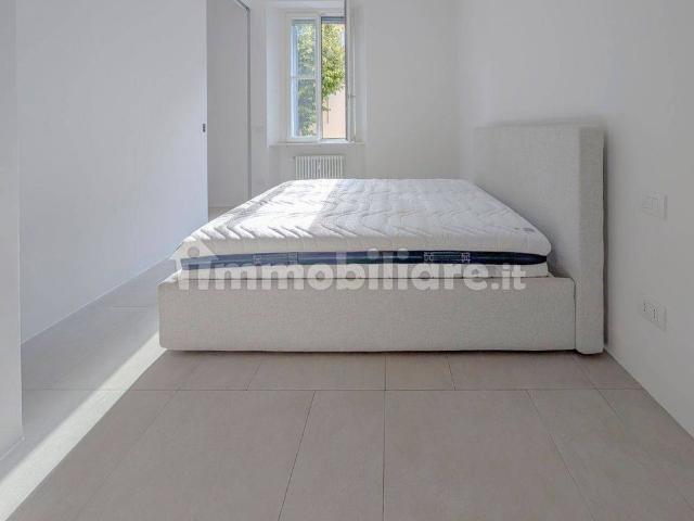 Bilocale via Olona 7, Corso Genova, Milano
