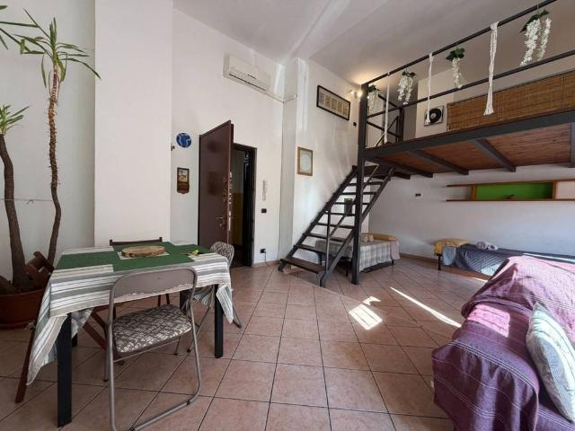 Bilocale via Louis Pasteur 4, Pasteur, Milano