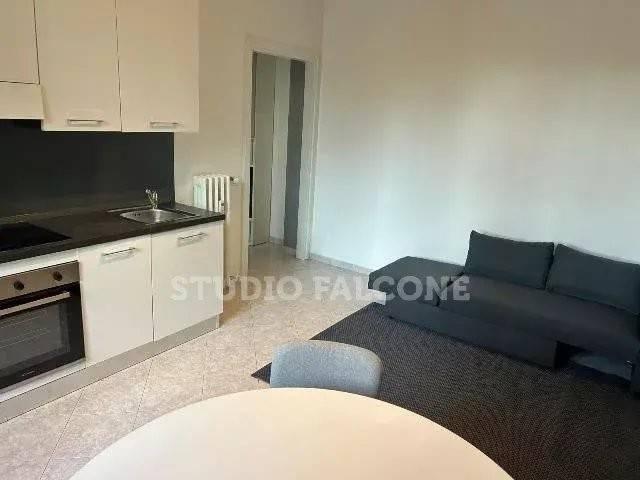 Bilocale via Lorenteggio 56, Tripoli Soderini, Milano