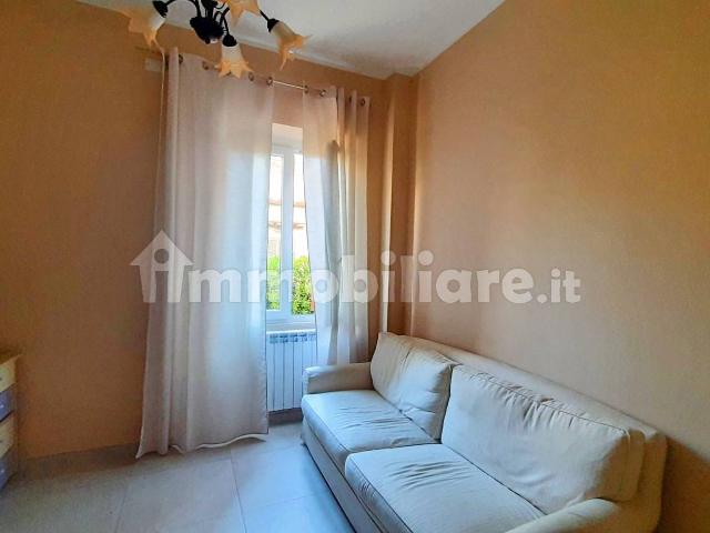 Bilocale via Livorno 44, Centro, Ladispoli
