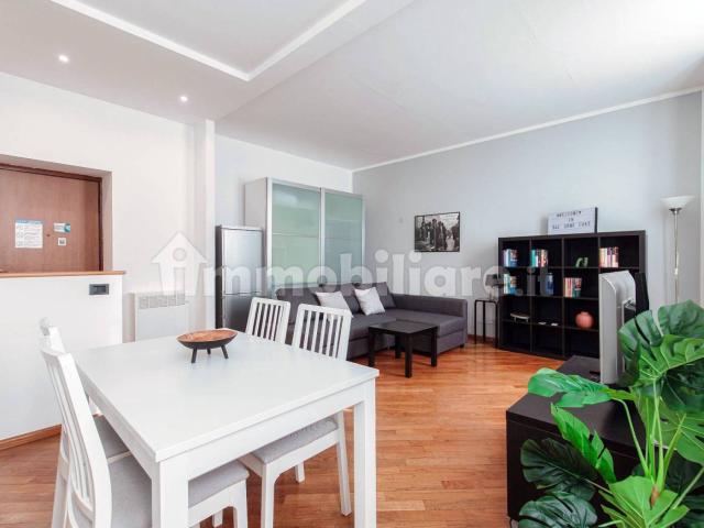 Bilocale via Luigi Cadorna 5, Borghi, Como