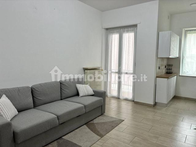 Bilocale via Molini 19, Centro, Orbassano