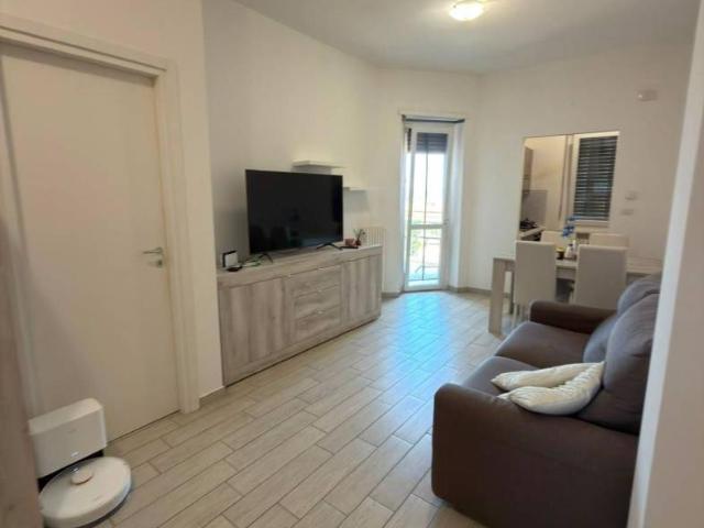 Bilocale via Montalenghe 13, Centro, Romano Canavese