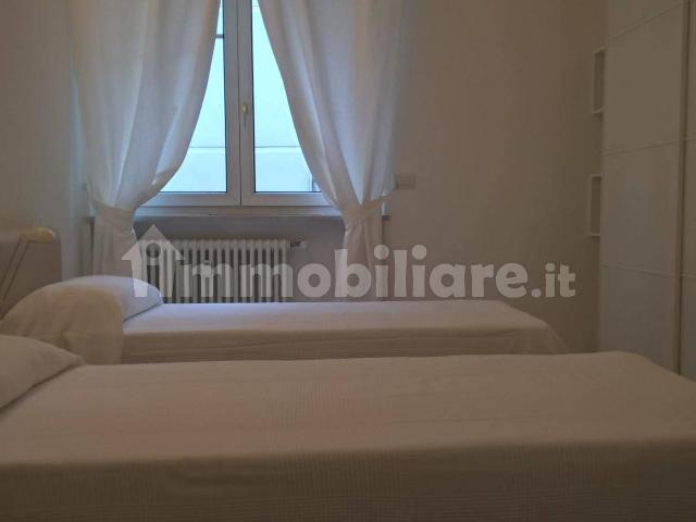 Bilocale via Montallegro 13, Albaro, Genova