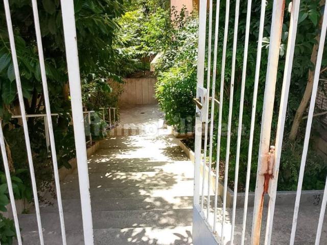 Bilocale via Monte Maloia 30, Città Giardino, Roma