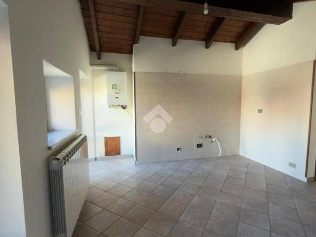 Bilocale via mazzini 57, Centro, Crescentino