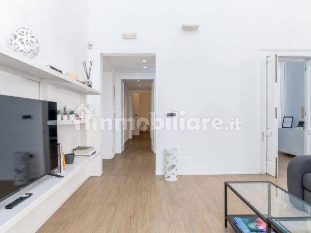 Bilocale via Mazzini, 22, Centro Storico, Brindisi