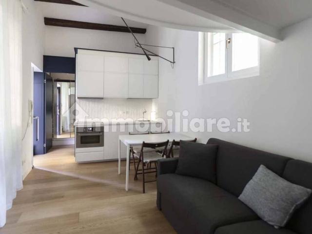 Bilocale via Mazzini, Borgo Teresiano, Trieste