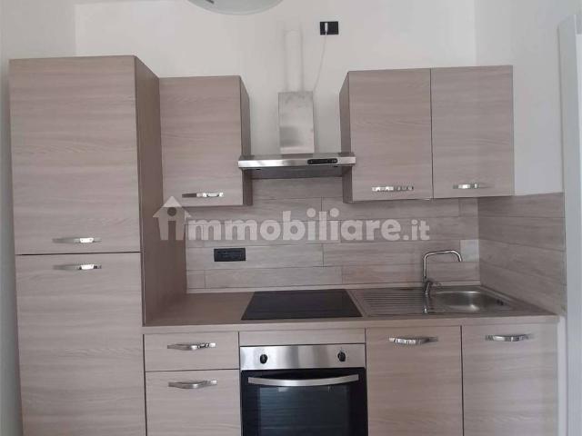Bilocale via Marconi, 18, Villa Guardia