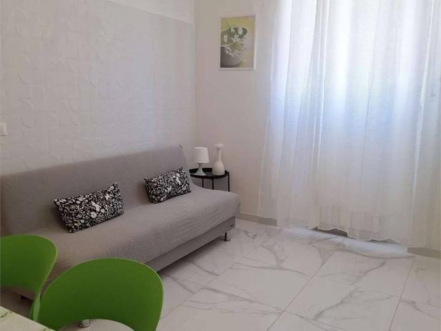 Bilocale via mastacchi, Pontino Bastia, Livorno
