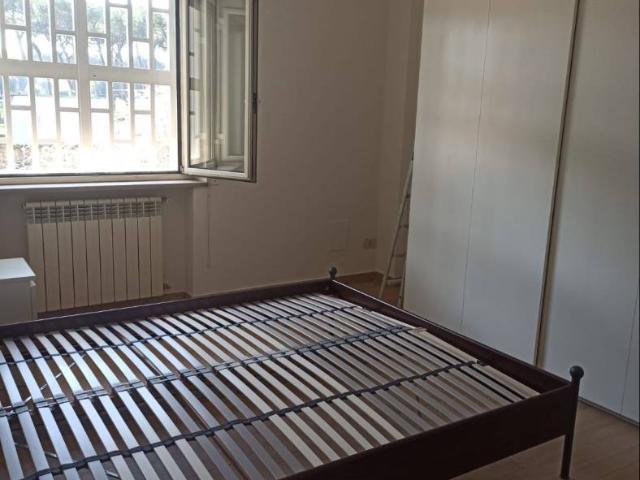 Bilocale via Michele Pietravalle 12, Zona Ospedaliera, Napoli