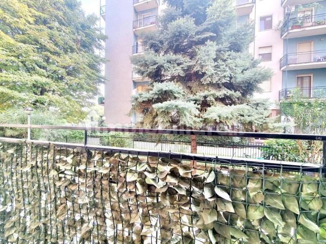 Bilocale via Mincio 22, Corvetto, Milano