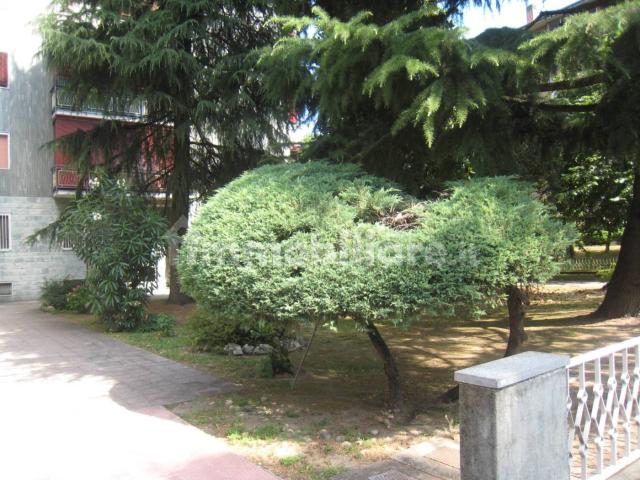 Bilocale via Novara 3, Centro, Rozzano