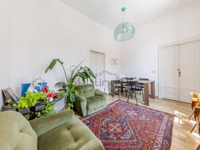 Bilocale via Solferino 11, Lanza, Milano