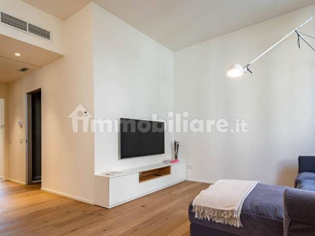 Bilocale via Soresina 7, Vercelli Wagner, Milano