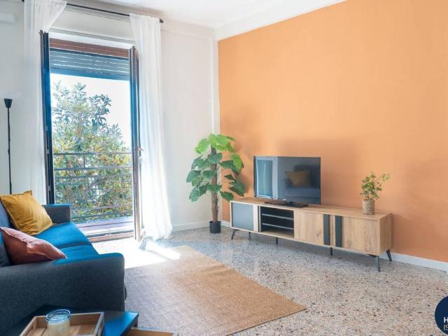 Bilocale via Savona 90, Piazza Napoli, Milano