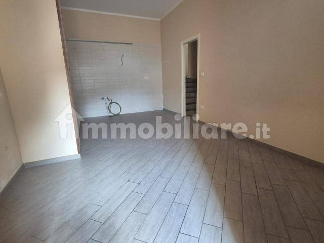 Bilocale via San Michele Arcangelo, Piazza Roma, Lettere