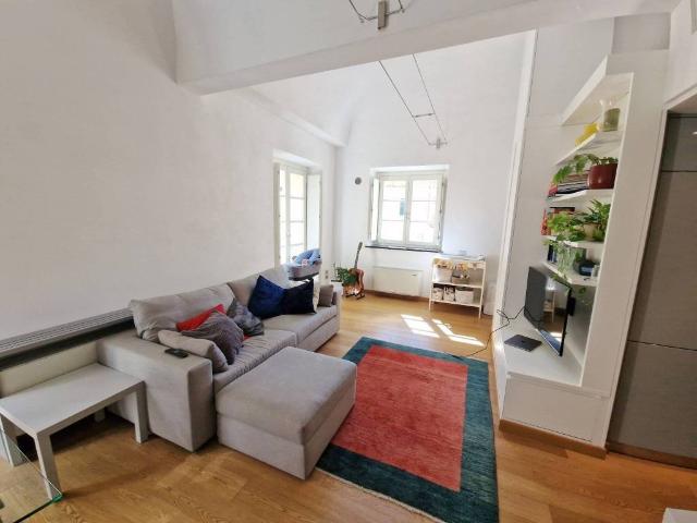 Bilocale via San Bartolomeo degli Armeni, Manin, Genova 85m² Gênes