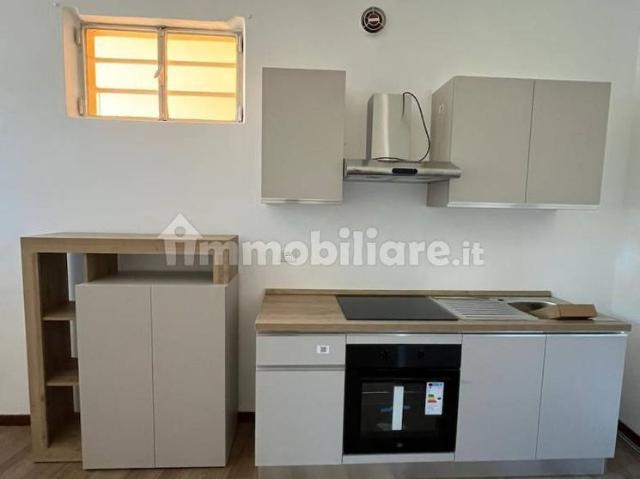 Bilocale via San Francesco d'Assisi 20, Corso XXVII Marzo, Via Tortona, Via F. Rosselli, Voghera