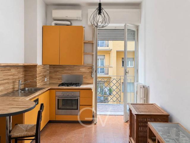Bilocale via San Vincenzo, Milano