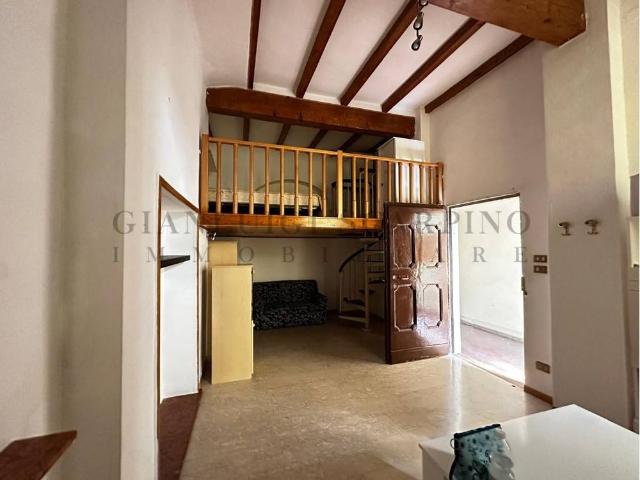 Bilocale via Santo Stefano 77, Santo Stefano, Bologna